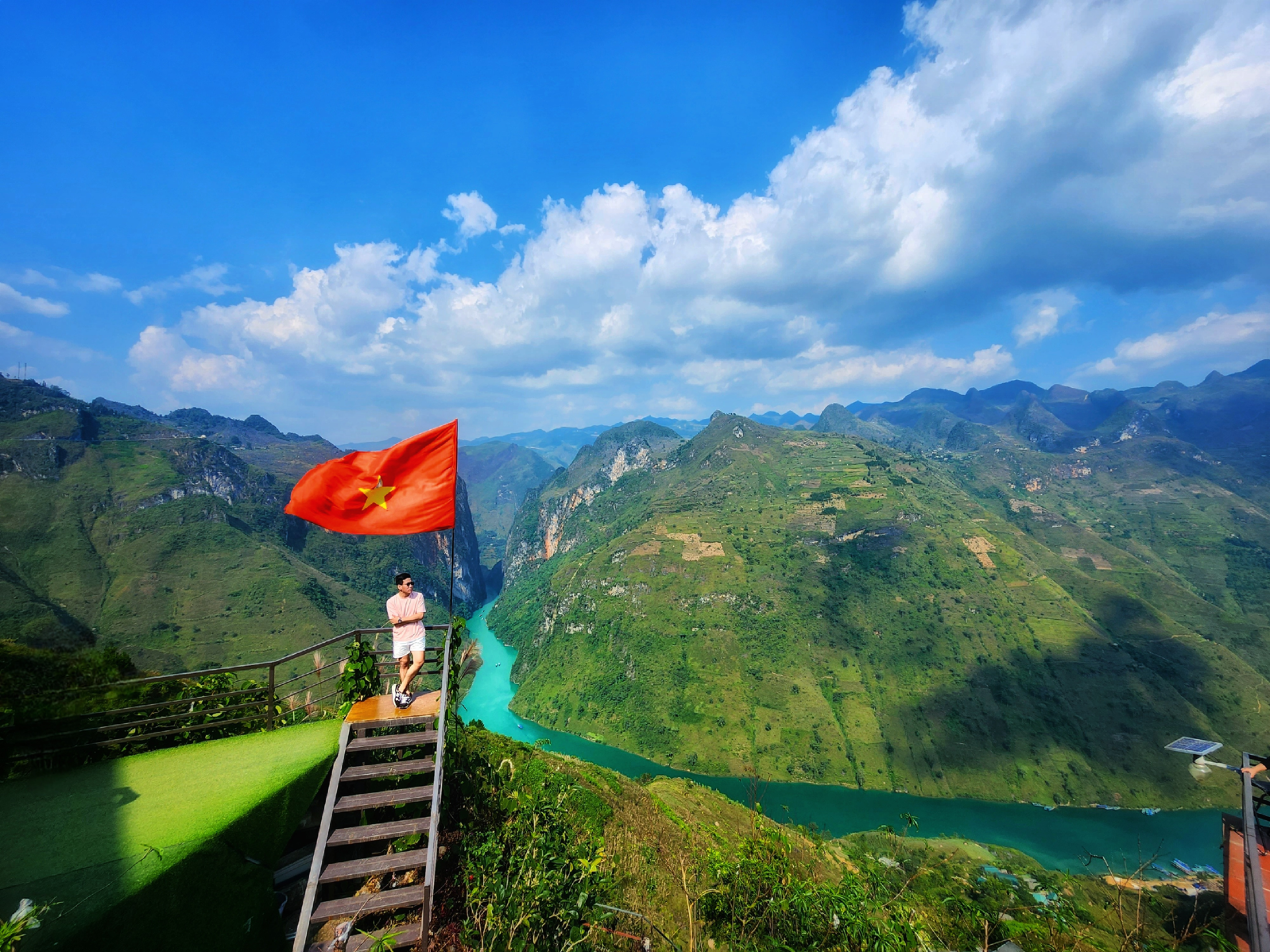 HÀ GIANG - CAO NGUYÊN ĐÁ ĐỒNG VĂN - DU GIÀ 3 NGÀY 4 ĐÊM